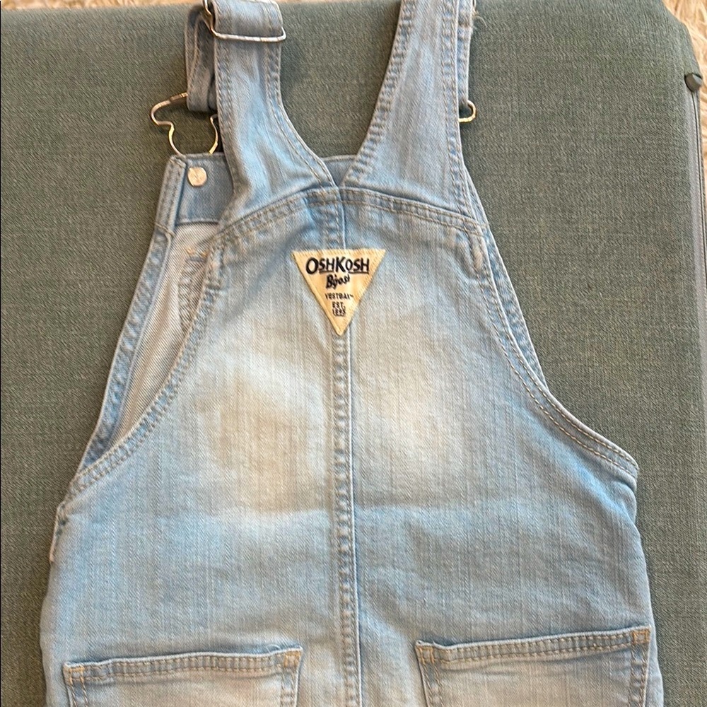 Set of 3 OshKosh B'gosh Overalls - fantastic condition! - Size 2T - Picture 7 of 8